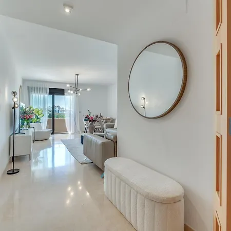 Vacation I The Sunrise Golden Mile Flat, Next To Convention Center, Recently Refurbished, Prime Location, 300m To The Marbella