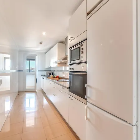 Vacation I The Sunrise Golden Mile Flat, Next To Convention Center, Recently Refurbished, Prime Location, 300m To The * Marbella