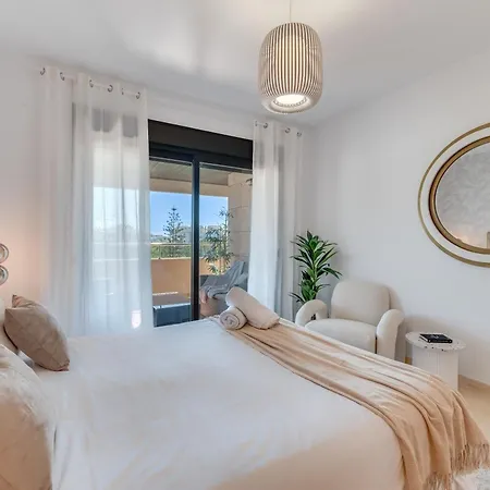 Vacation I The Sunrise Golden Mile Flat, Next To Convention Center, Recently Refurbished, Prime Location, 300m To The *