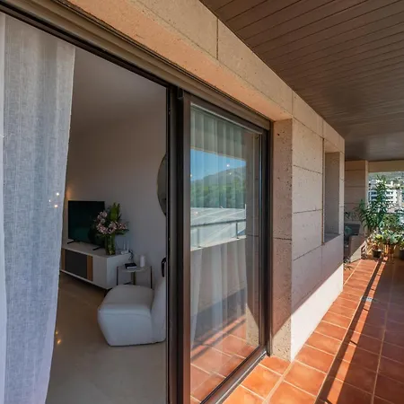 Apartment Vacation I The Sunrise Golden Mile Flat, Next To Convention Center, Recently Refurbished, Prime Location, 300m To The *