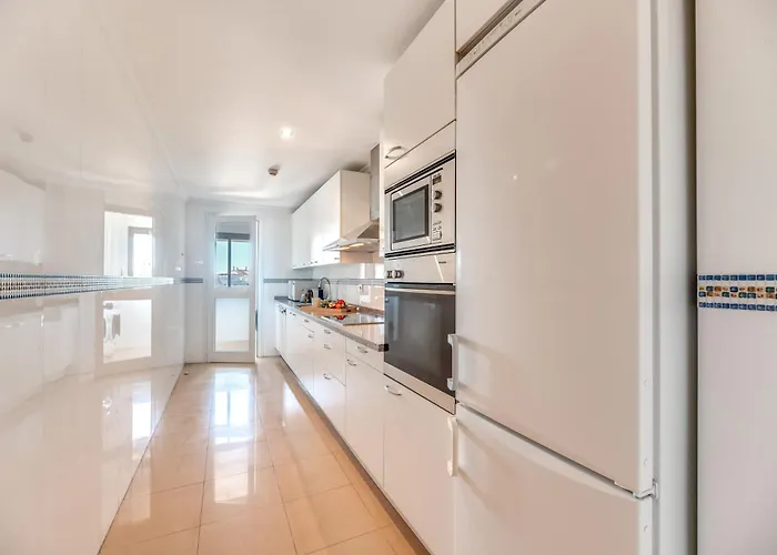 Vacation I The Sunrise Golden Mile Flat, Next To Convention Center, Recently Refurbished, Prime Location, 300m To The * Marbella