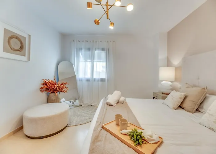 Vacation I The Sunrise Golden Mile Flat, Next To Convention Center, Recently Refurbished, Prime Location, 300m To The