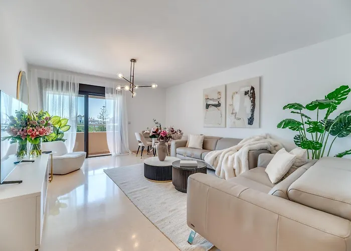 Vacation I The Sunrise Golden Mile Flat, Next To Convention Center, Recently Refurbished, Prime Location, 300m To The