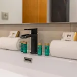 公寓 Vacation I The Sunrise Golden Mile Flat, Next To Convention Center, Recently Refurbished, Prime Location, 300m To The
